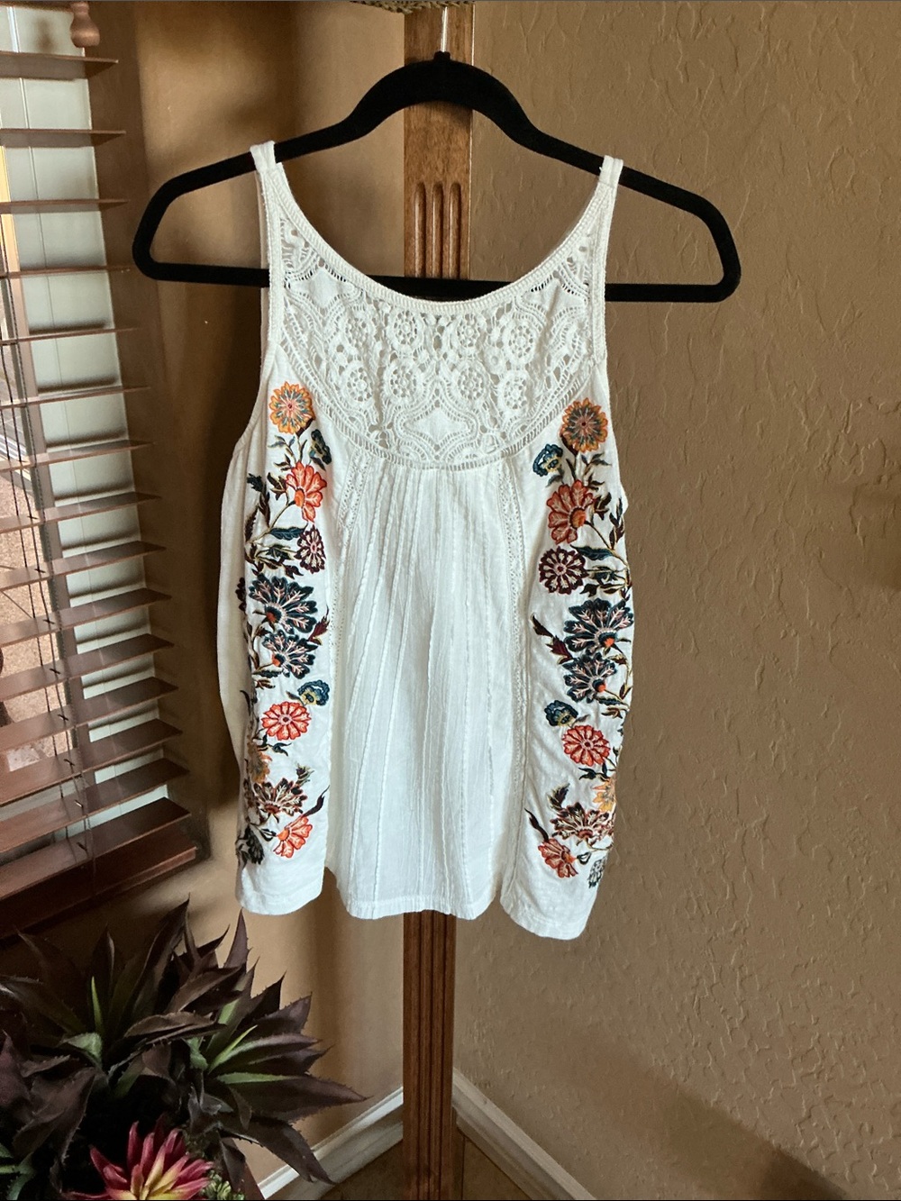 Sundance White Embroidered Floral Tank with Orange & Blue Accents